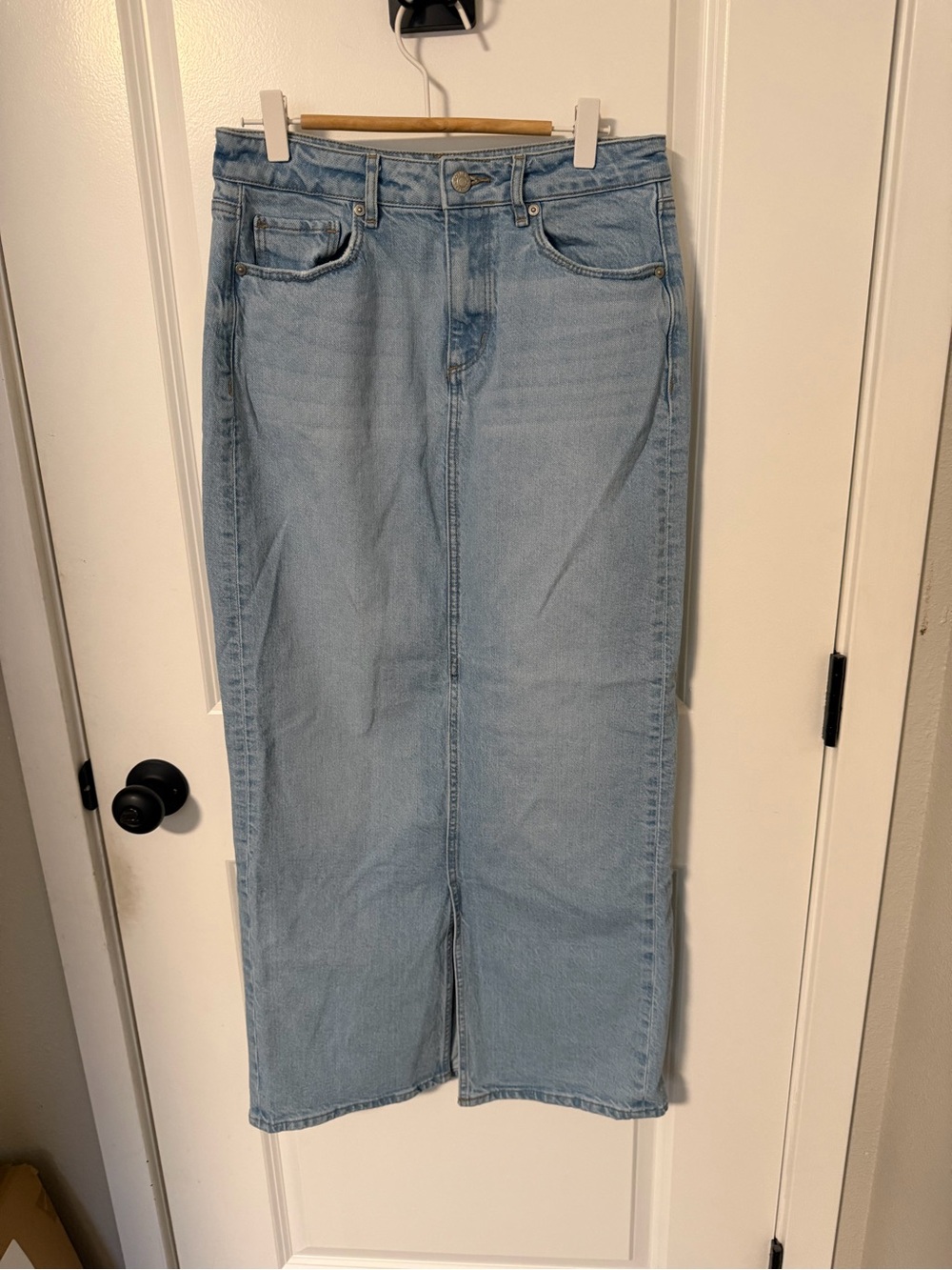 Loft woman’s modest denim skirt size 2 maxi skirt